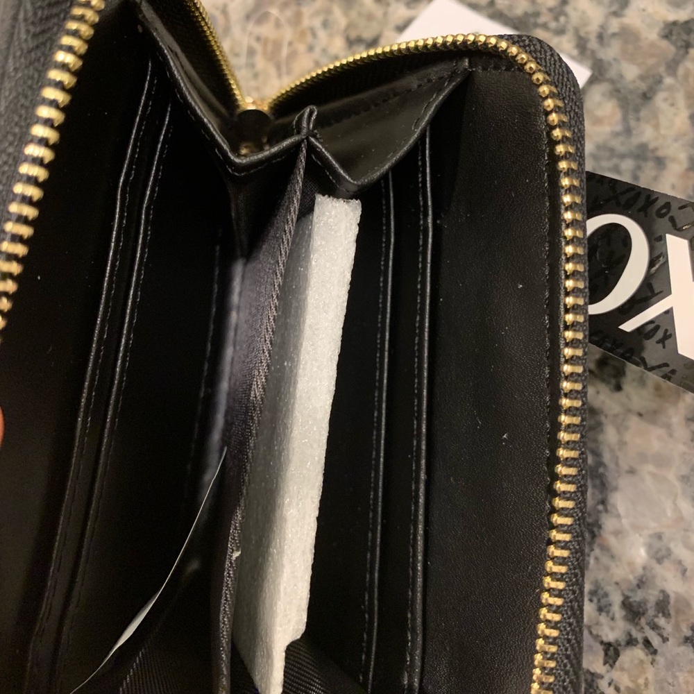 Cute XOXO classy wallet
